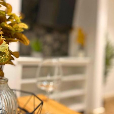 Stunning 1Br - Super Central- Peaceful Area - Lower Ground Apartment كامبريدج المظهر الخارجي الصورة